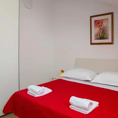 Bella Vista - Three Bedroom With Terrace And Sea View A6 *